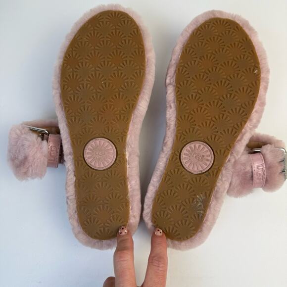 Ugg • Fuzz Yeah House Slippers - Picture 8 of 13